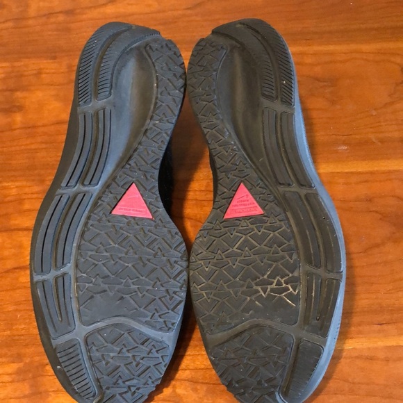 Nike Air Zoom Pegasus37 Shield Men's Water Resistant Repellent CQ7935-001 Sneakr - Picture 6 of 8